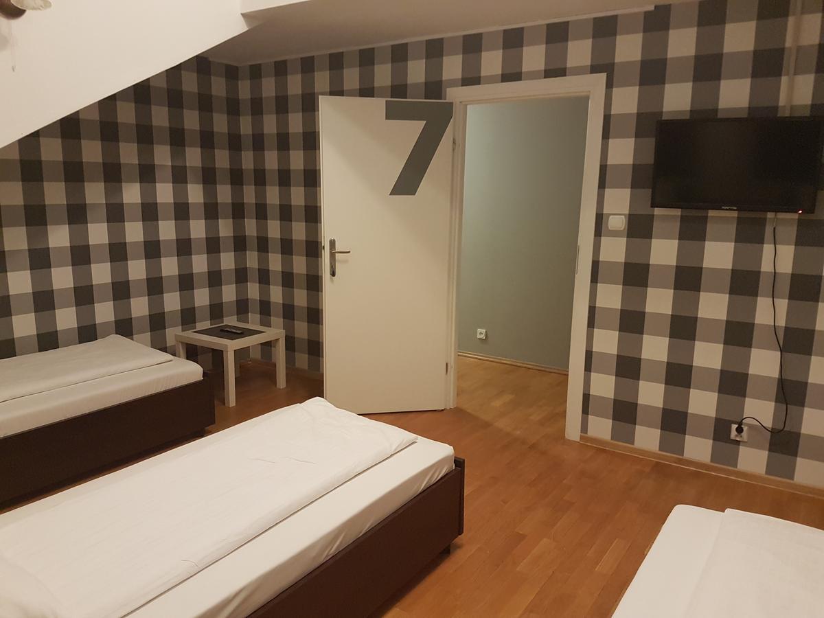 Duszka Hostel Warsaw Ngoại thất bức ảnh